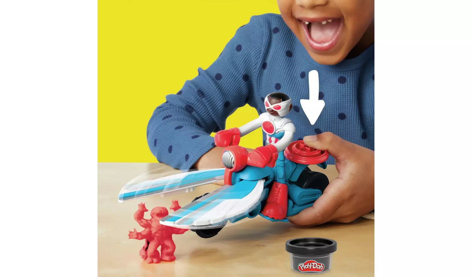 Play-Doh Marvel Captain America Moto-Slicer with 3 Tubs