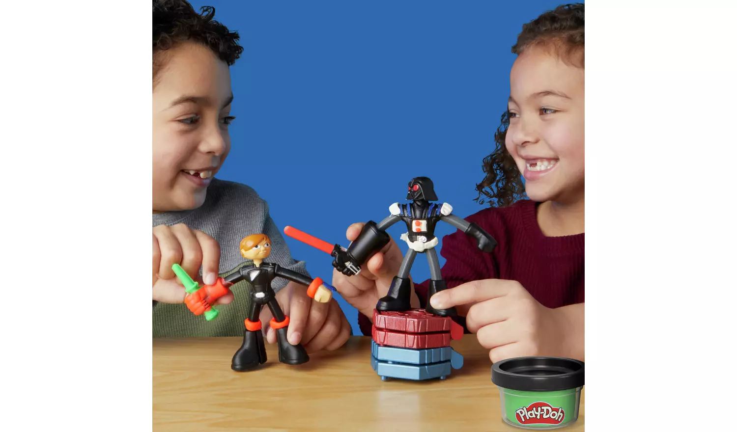 Play-Doh Star Wars Squish & Slice Lightsabers with 4 Tubs