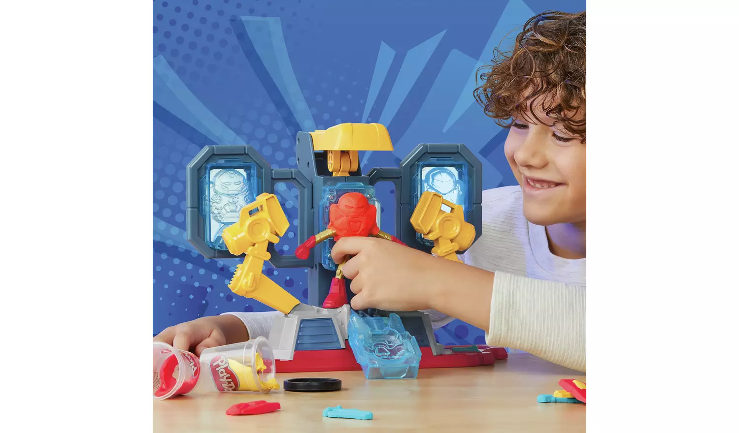 Play-Doh Marvel Hero Adventure Set with 6 Tubs