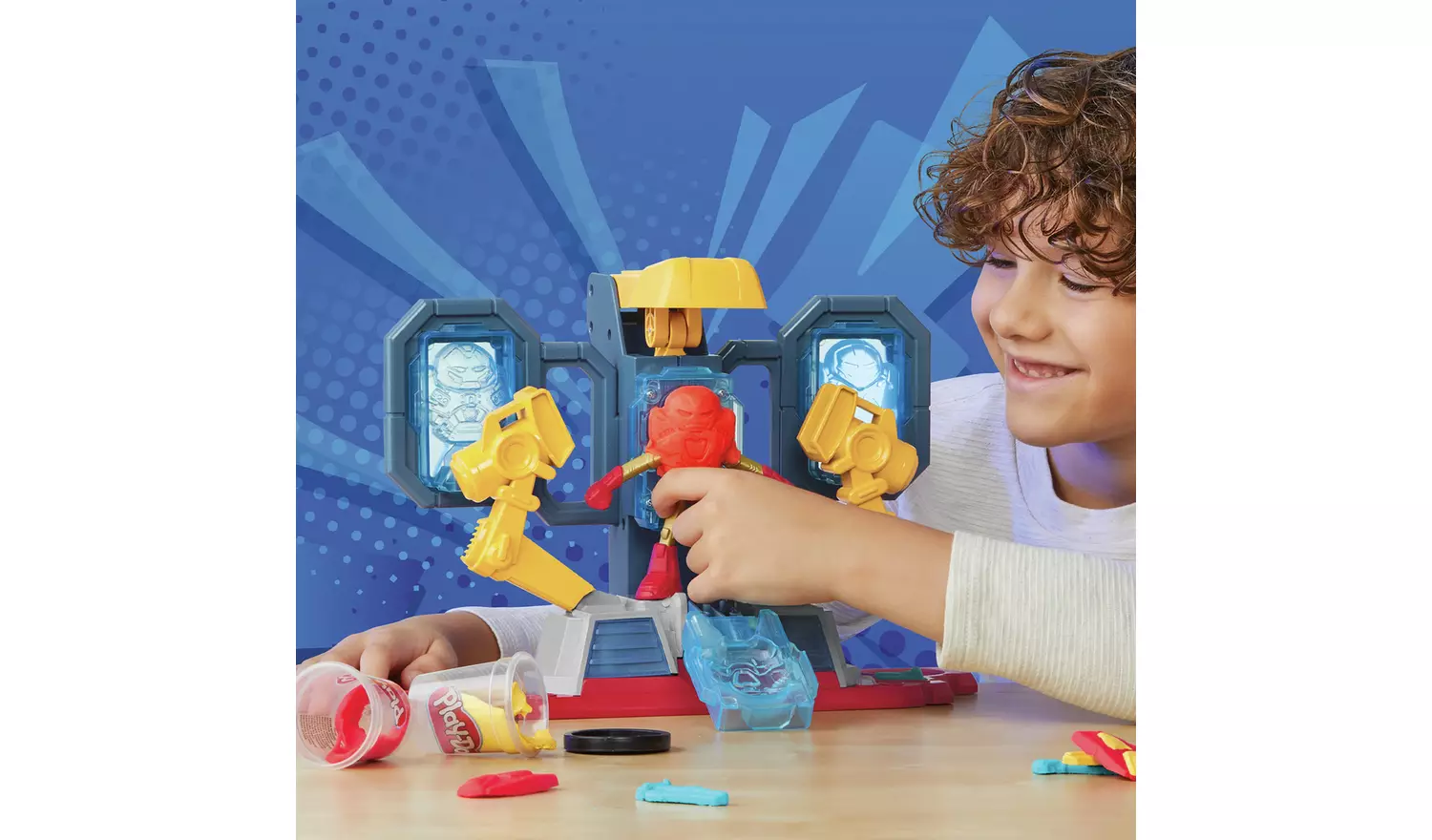 Play-Doh Marvel Iron Man Maker Lab with 6 Tubs