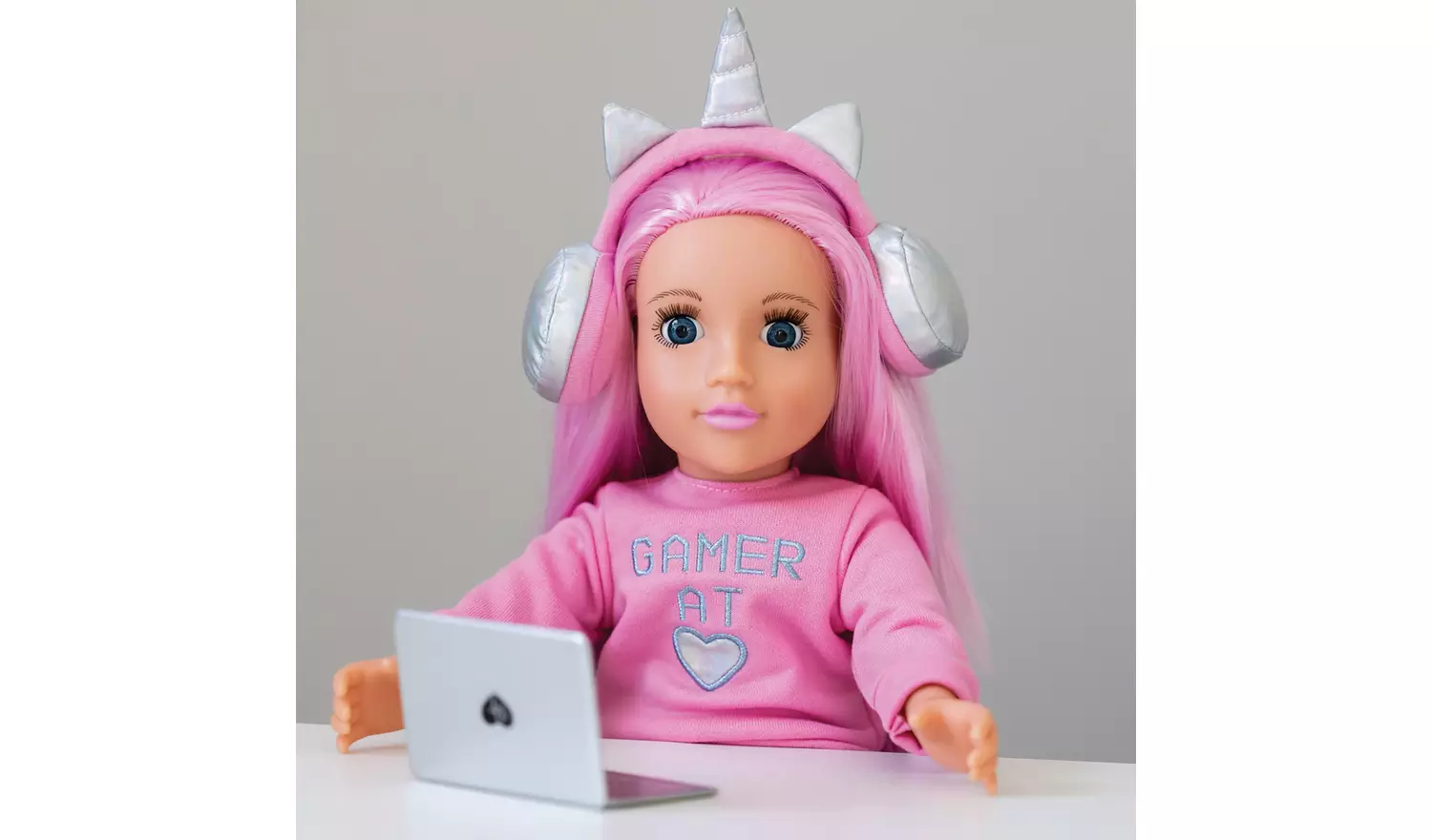 DesignaFriend Connies Candy Girl Gamer Doll - 18inch/46cm