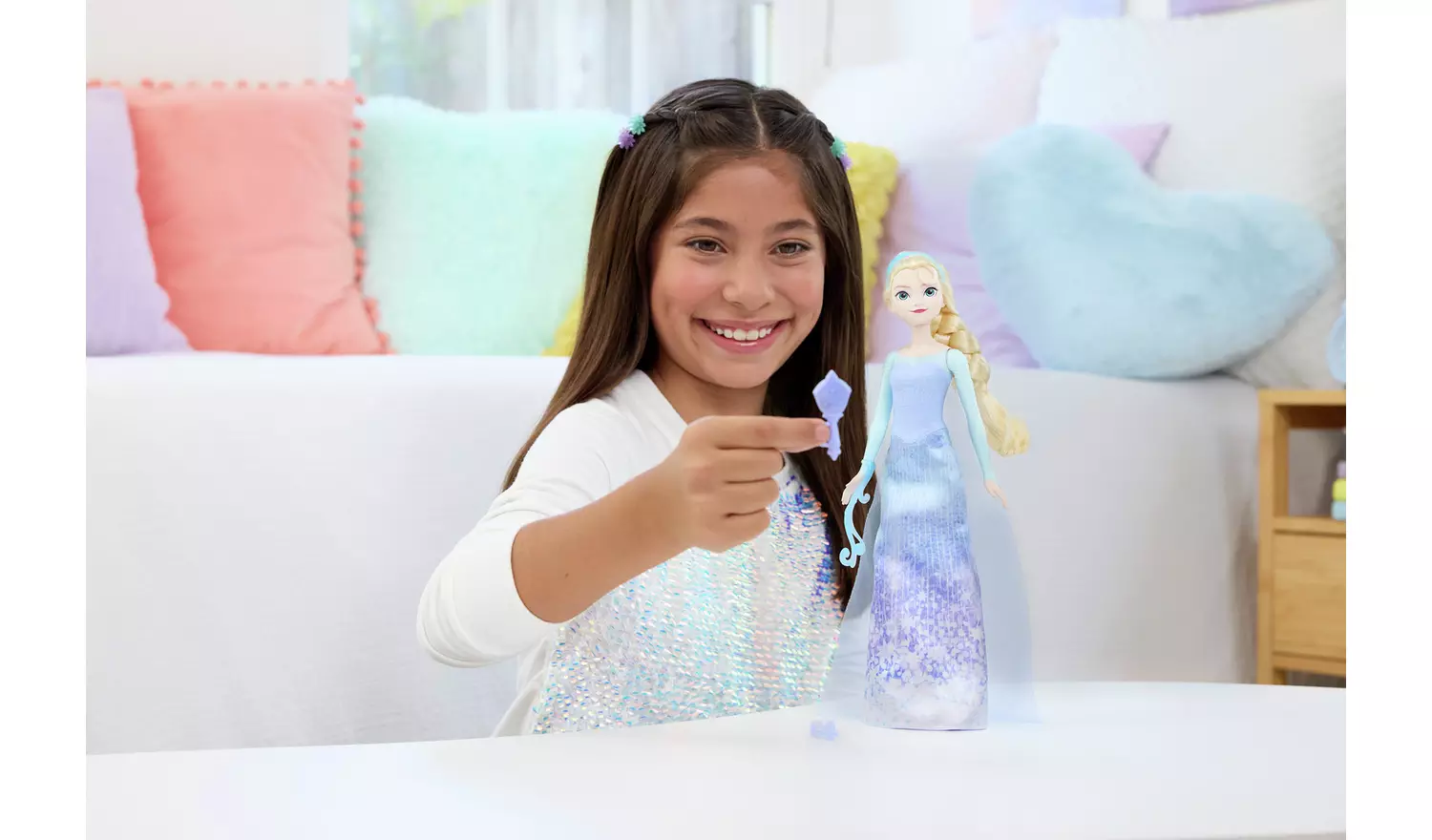 Disney Frozen Spin & Reveal Elsa Fashion Doll & Accessories
