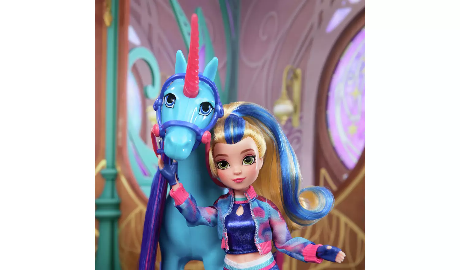 Unicorn Academy Isabel Fashion Doll