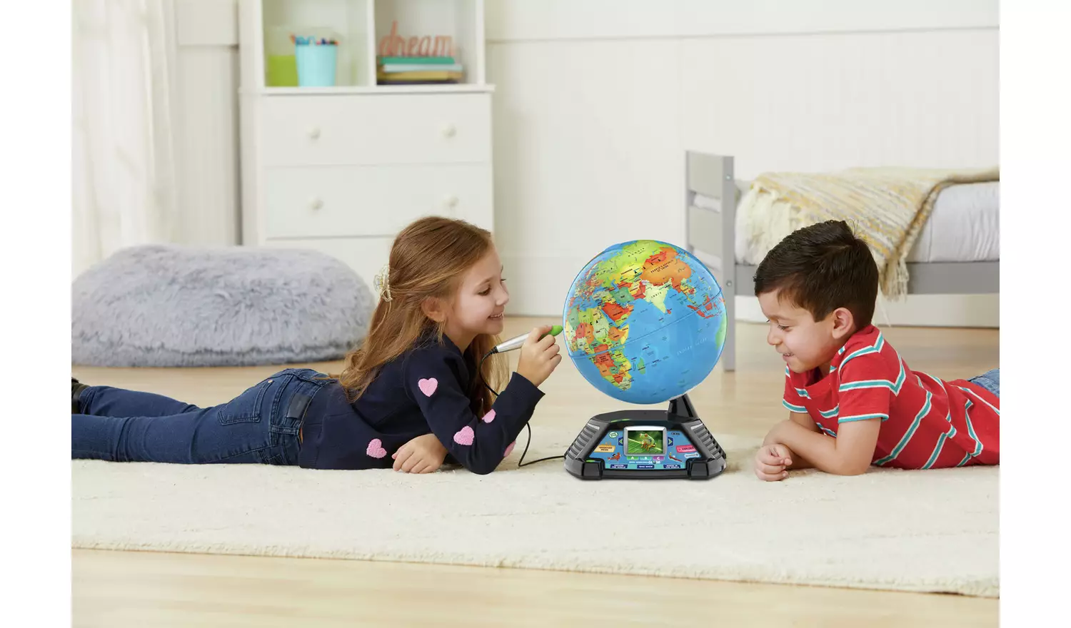 LeapFrog Magic Adventures Globe