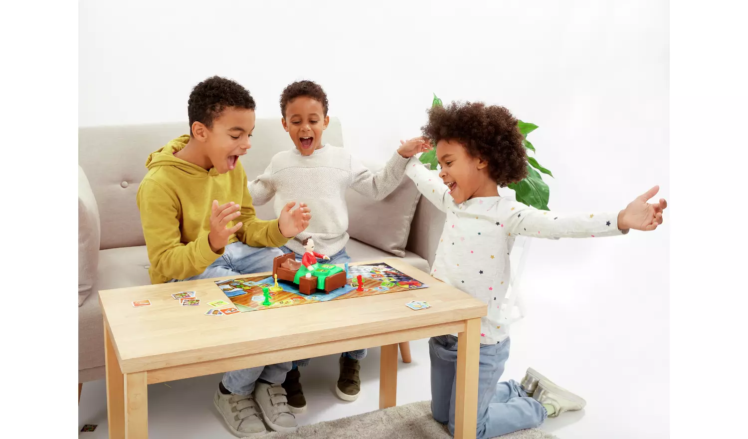 Goliath Games Sshh Don't Wake Dad!