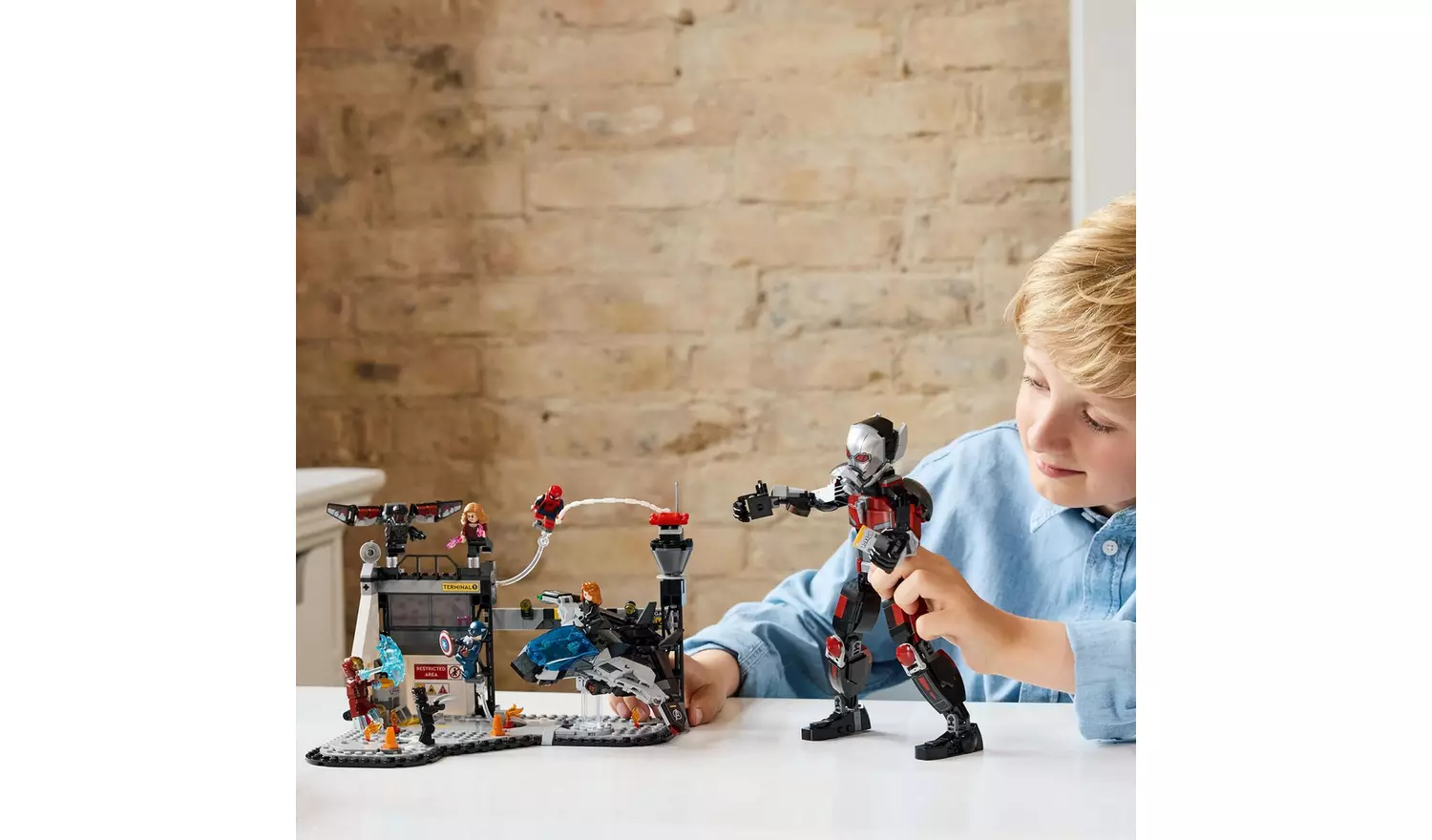 LEGO Marvel Captain America: Civil War Action Battle 76314