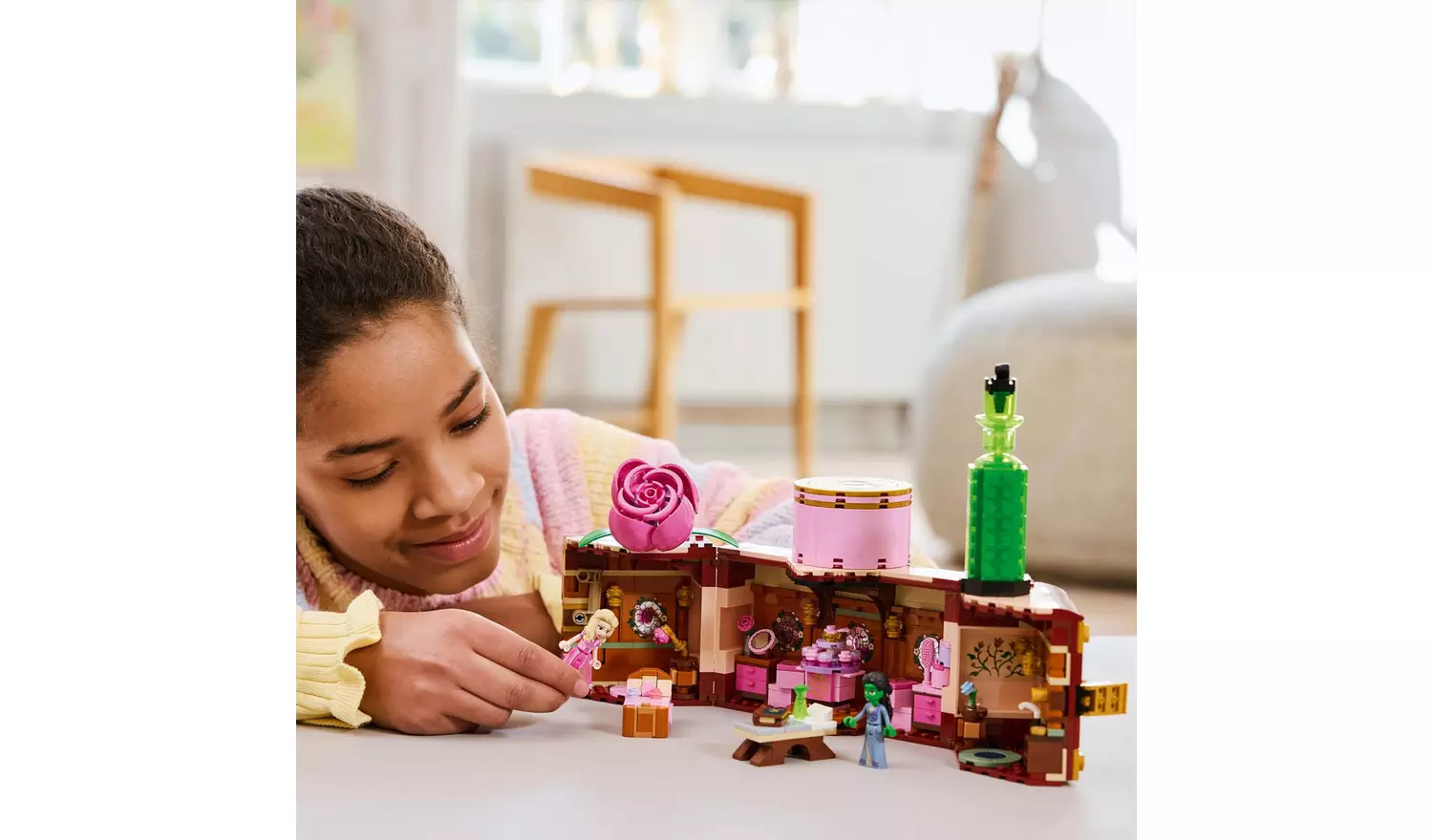 LEGO Wicked Glinda & Elphaba's Dormitory, Movie Set 75683