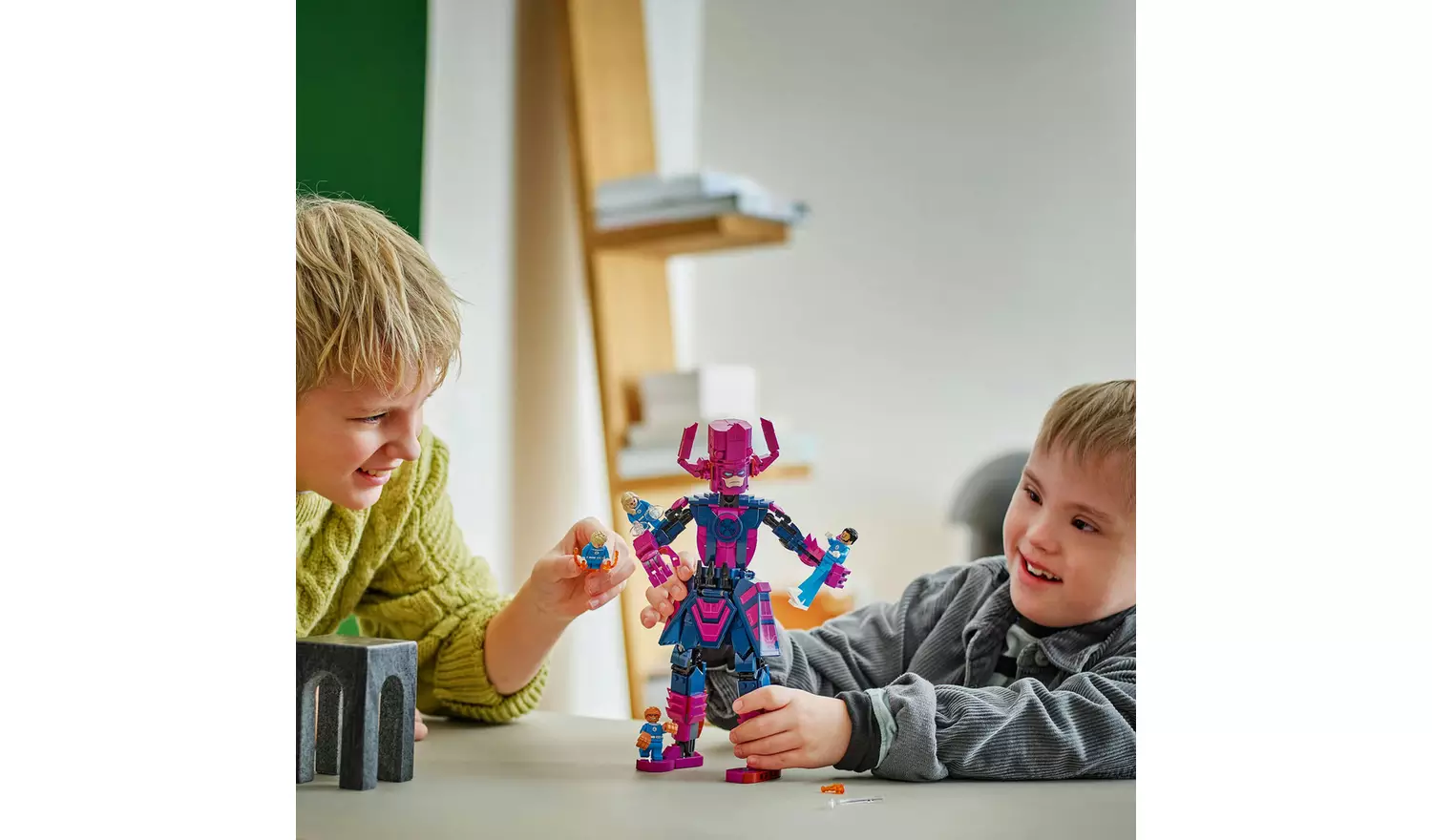 LEGO Marvel Fantastic Four vs. Galactus Figure 76316