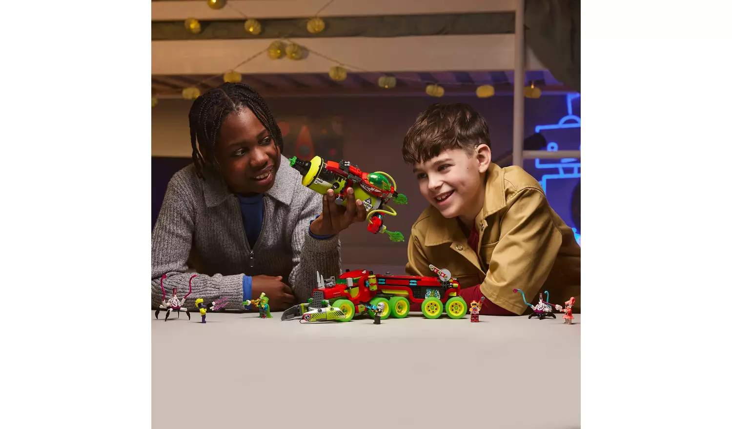 LEGO DREAMZzz 2in1 Mateo's Spray Paint Truck Toy Set 71499