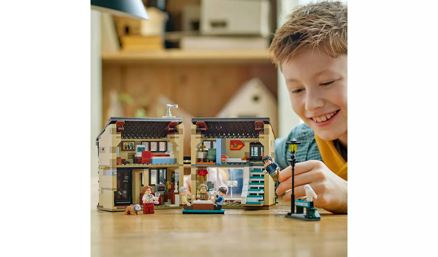 LEGO Harry Potter Privet Drive: Aunt Marge's Visit Set 76451