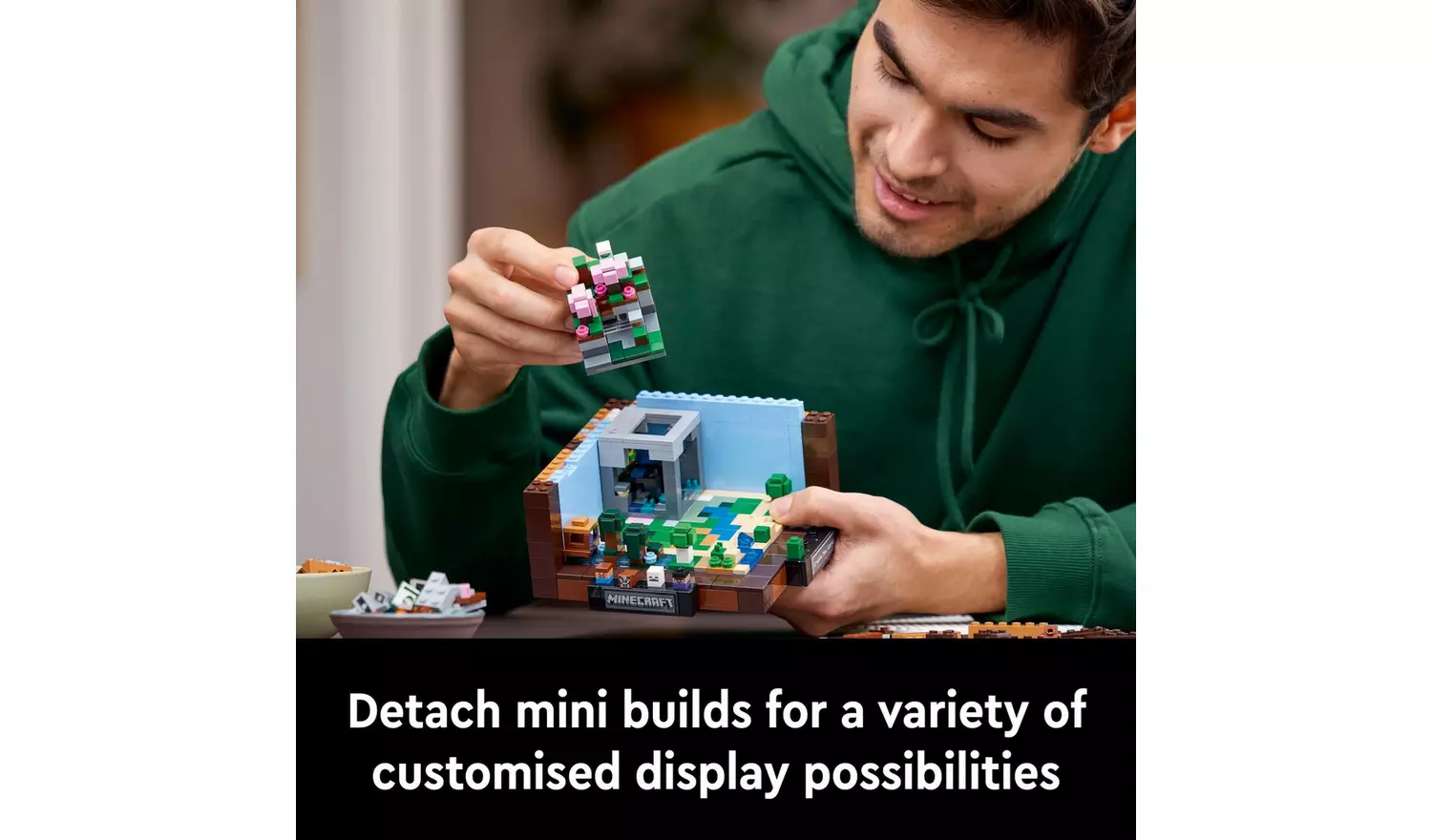 LEGO Minecraft The Crafting Table model Set for Adults 21265