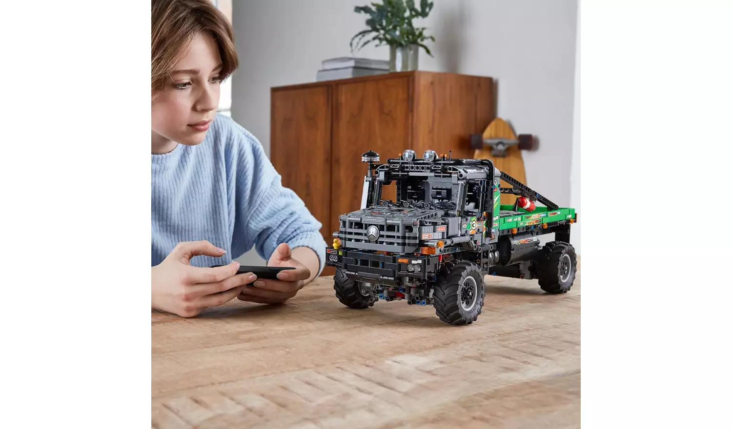 LEGO Technic 4x4 Mercedes-Benz Zetros Trial RC Truck 42129