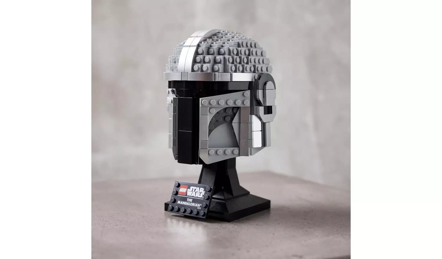 LEGO Star Wars The Mandalorian Helmet Model Adult Set 75328