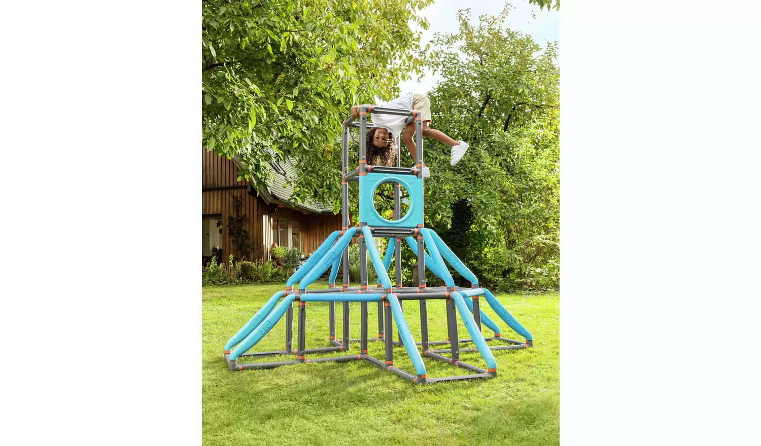 Kraxxl The Giant Climbing Frame