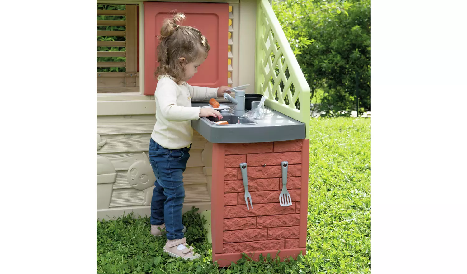 Smoby Nature Playhouse and Kitchen