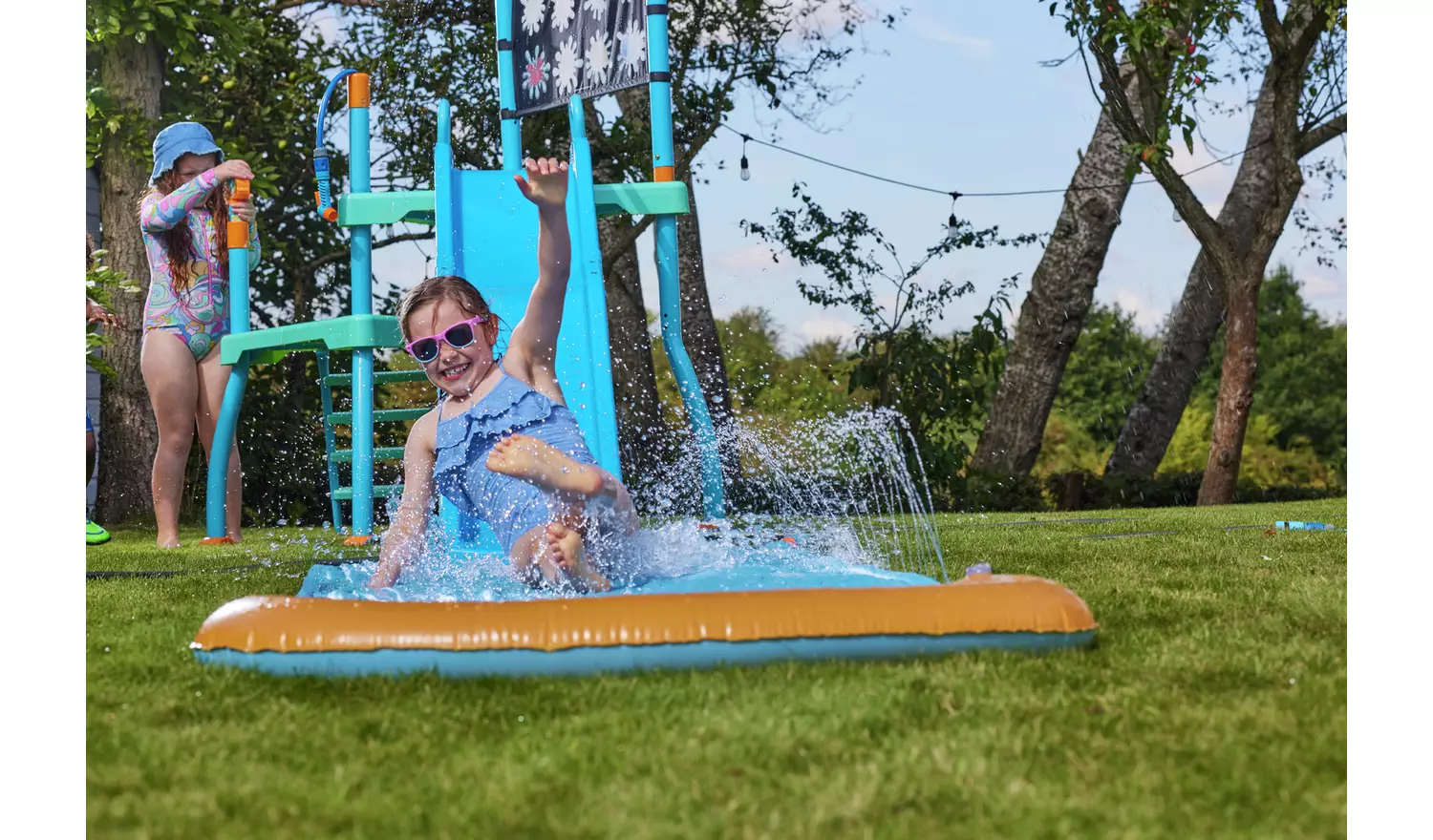 Plum Water Park Shower Tower