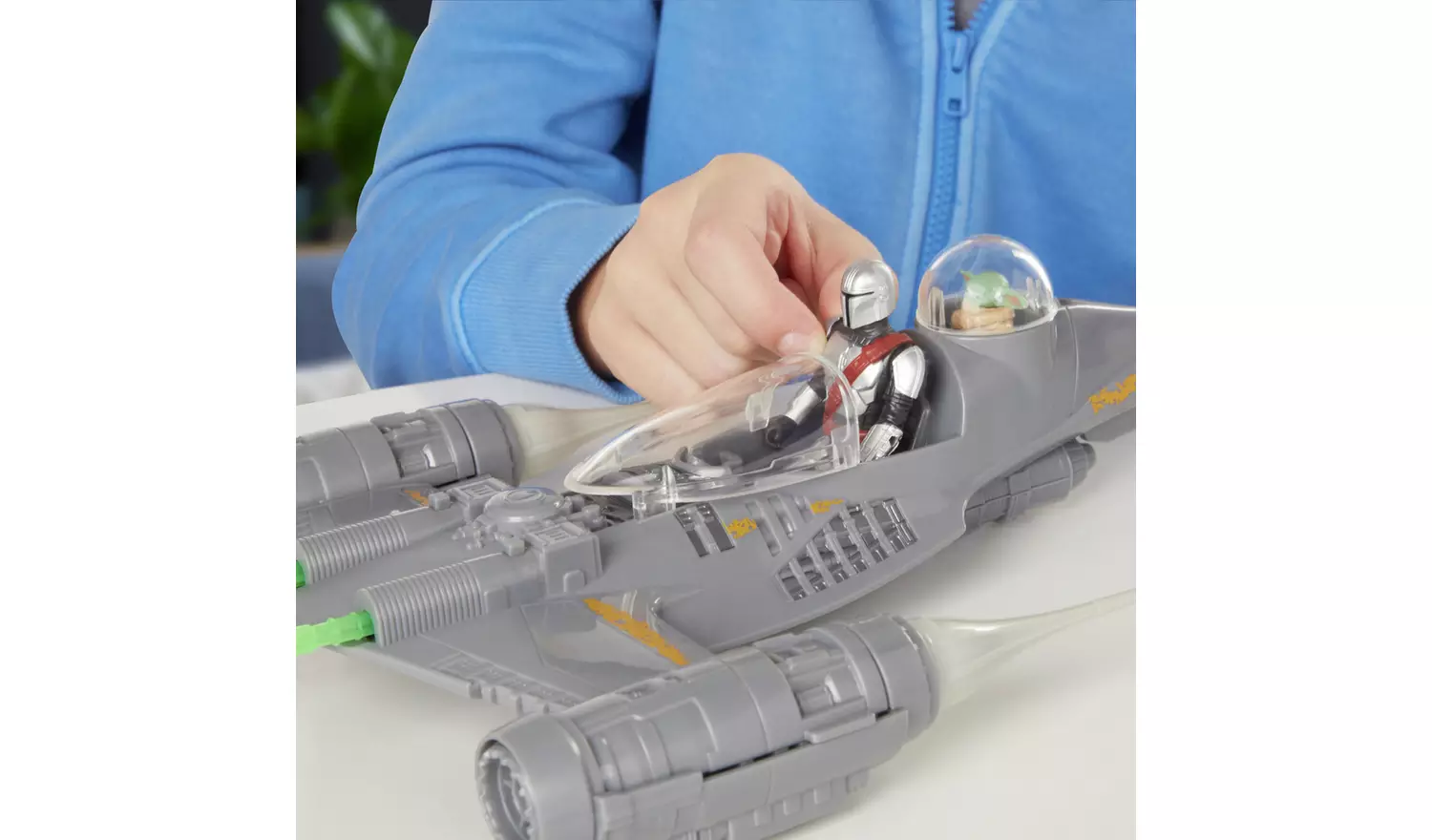 Star Wars Epic Hero The Mandalorian N-1 Starfighter Set