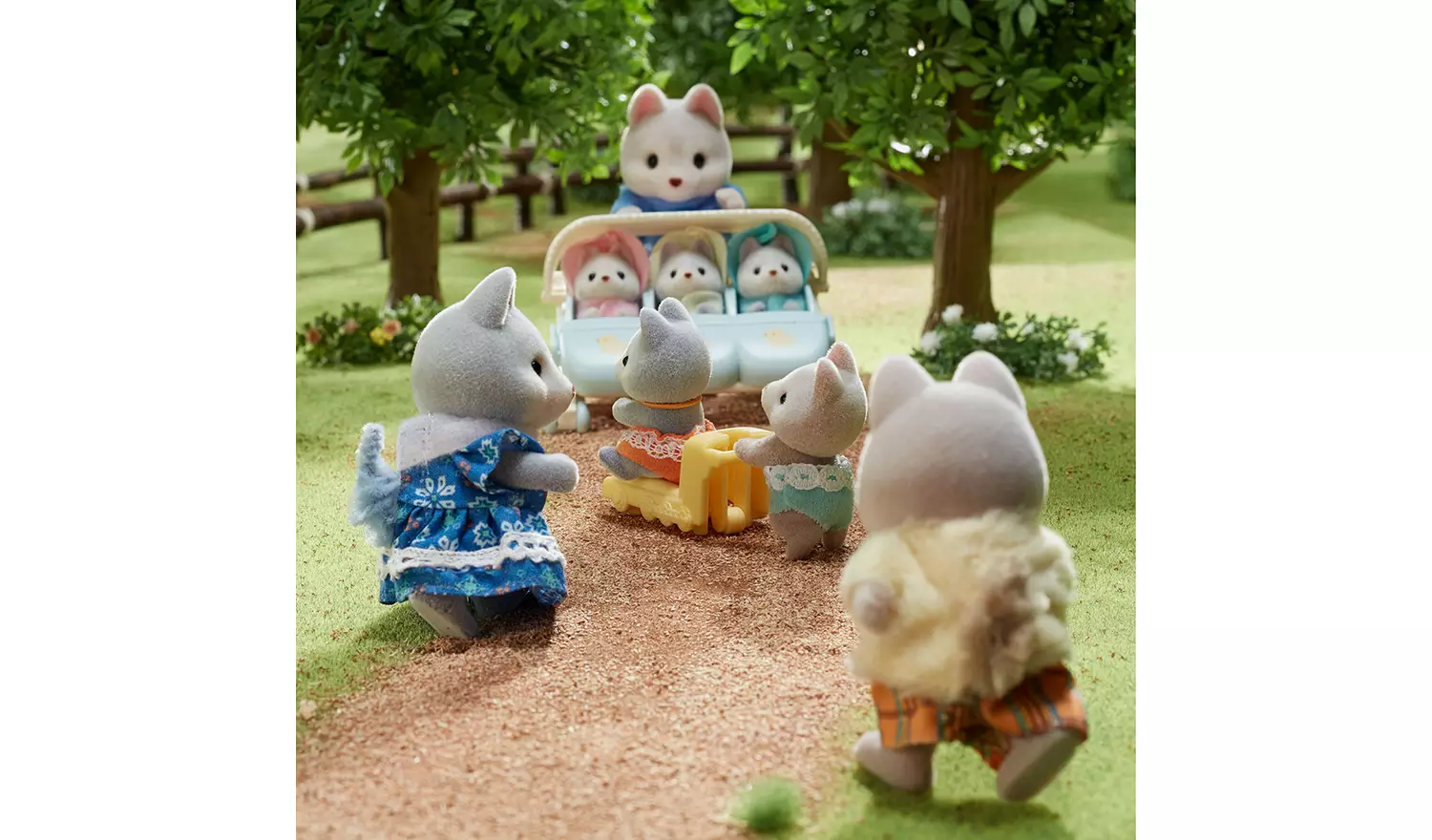 Sylvanian Families The Husky Family Set