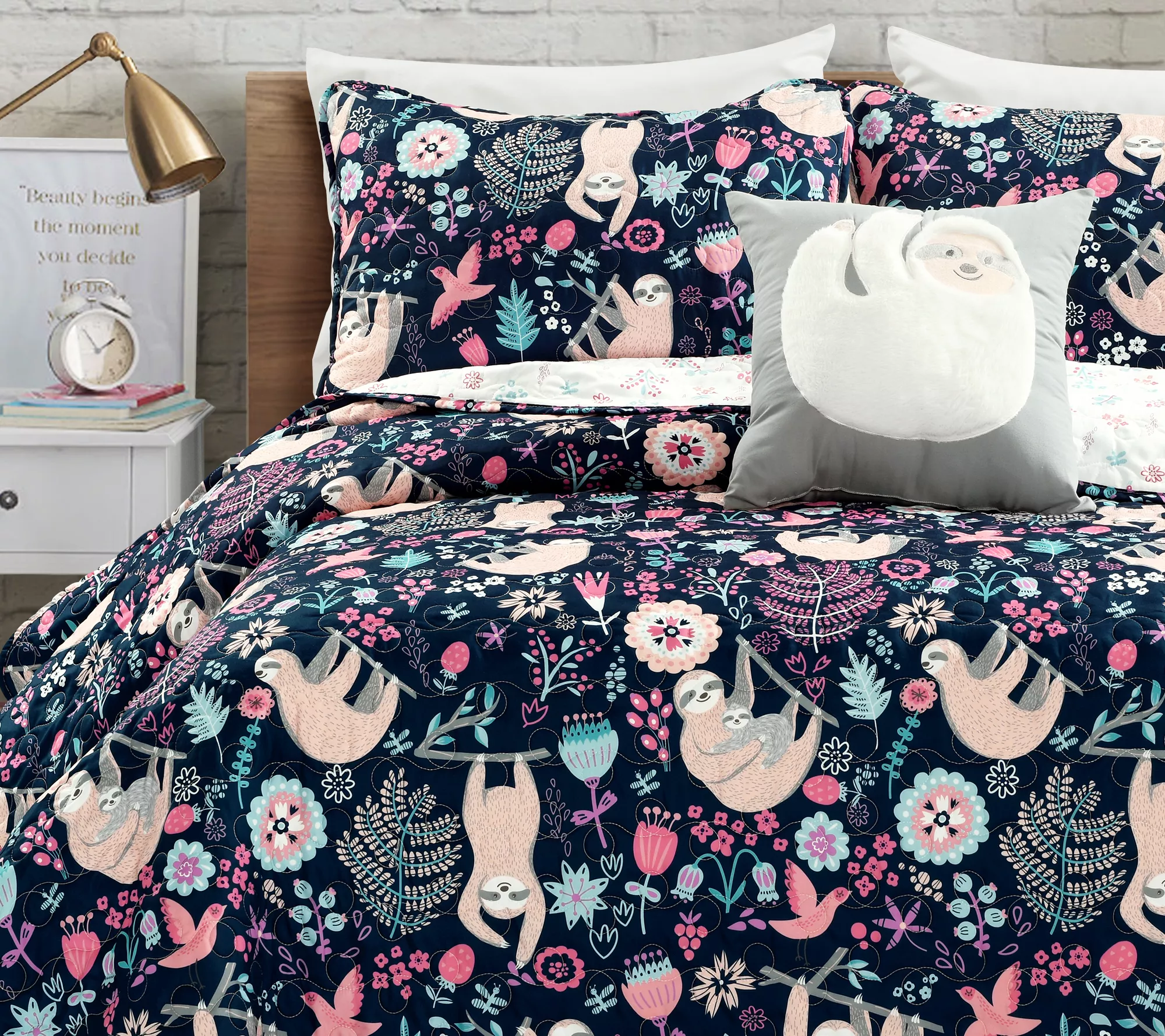 Hygge Sloth 4-Piece Full/Queen Quilt Set by Lush Decor